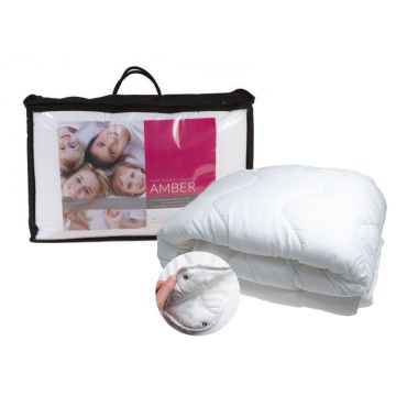 Amber, Feather-light 4-season duvet + bag Amber, Feather-light 4-season duvet + bag