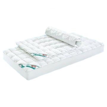 Frankenstolz Wash Cotton underblanket with all around tuck-in strip Frankenstolz Wash Cotton underblanket with all around tuck-in strip