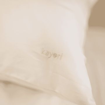 Kayori Giza Duvet Cover Egyptian Cotton-Satin - Offwhite Kayori Giza Duvet Cover Egyptian Cotton-Satin - Offwhite