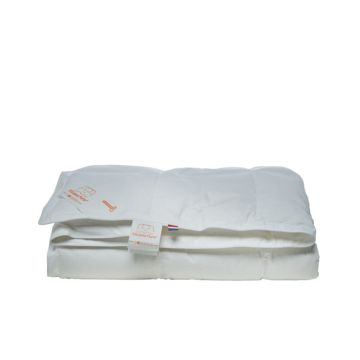 Silvana Pure Colortemp® Orange - Summer Duvet - Double 200 x 200 cm Silvana Pure Colortemp® Orange - Summer Duvet - Double 200 x 200 cm
